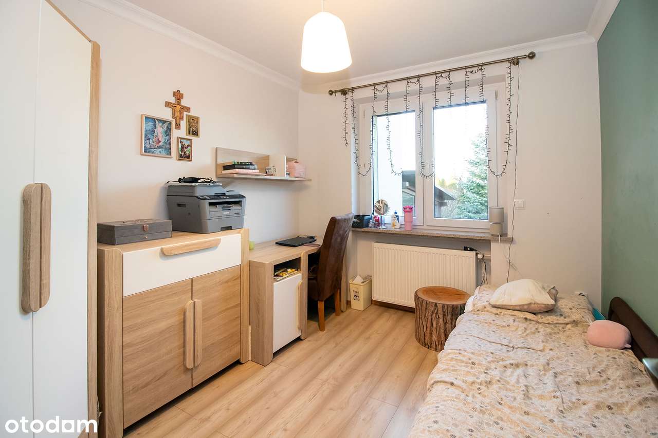 Duży, funkcjonalny dom pod Opolem-8