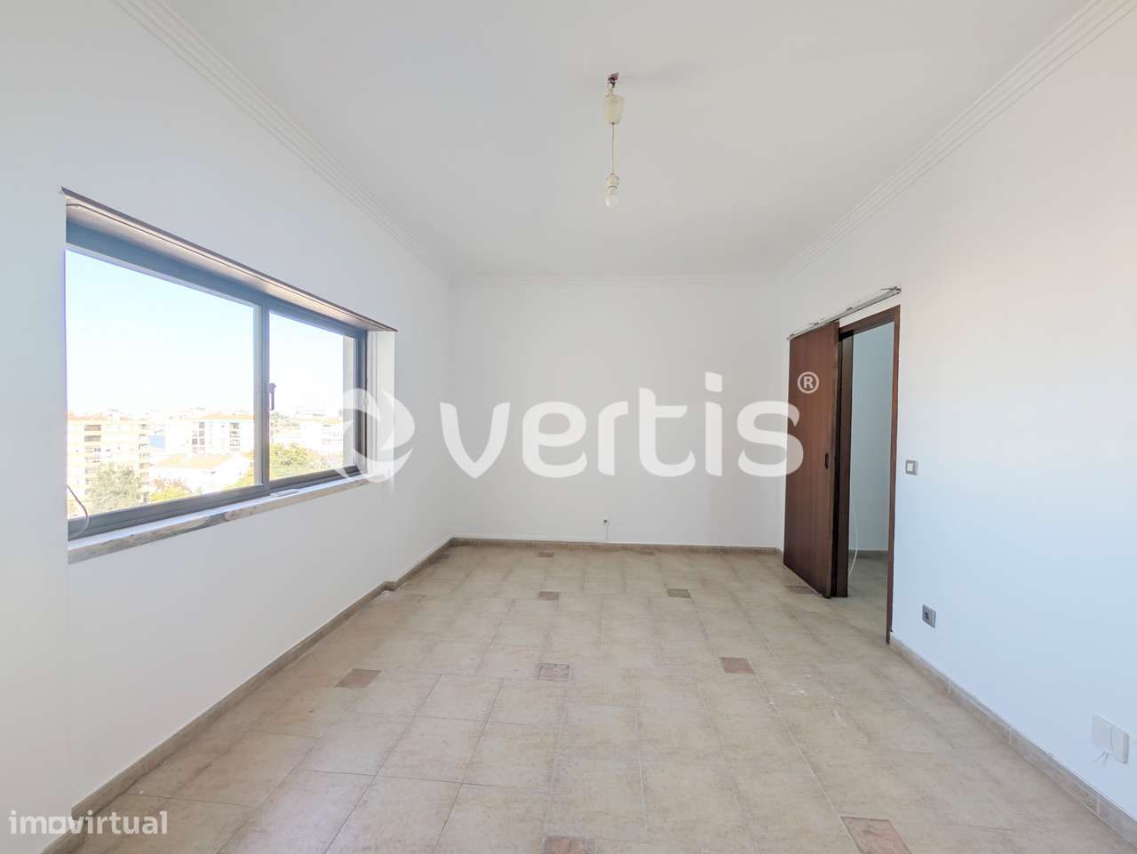 Apartamento T2 nas Paivas, Amora-3