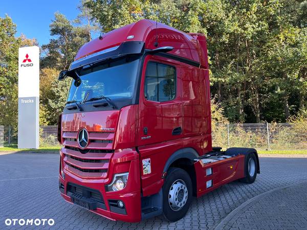 Mercedes-Benz Actros - 2