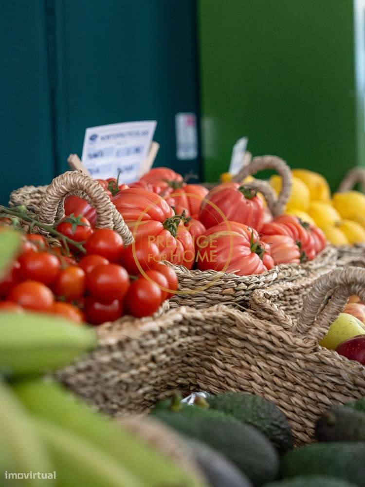 Trespasse de Mercearia em Almansil - Grande imagem: 4/18