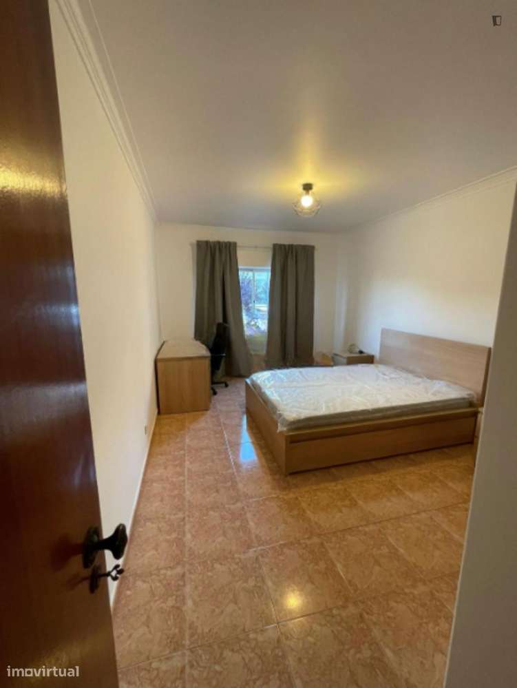 Quarto - localizado em Santarem - Grande imagem: 5/5