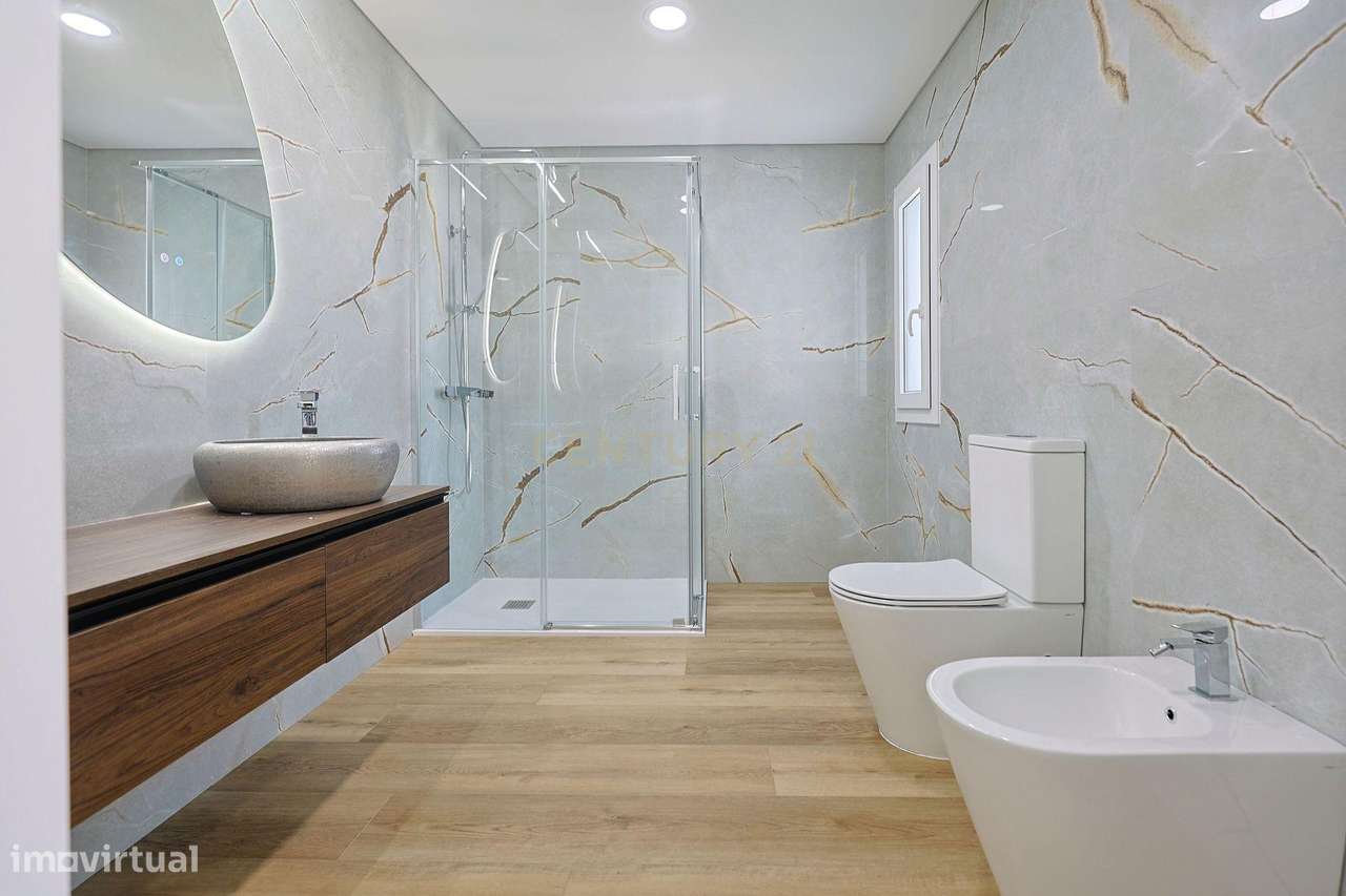 Moradia T4 em Charneca de Caparica, Almada-27