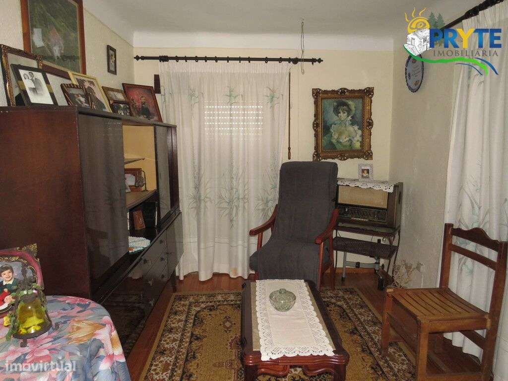 Quinta composta por moradia T4 situada perto de Cernache do Bonjardim-12