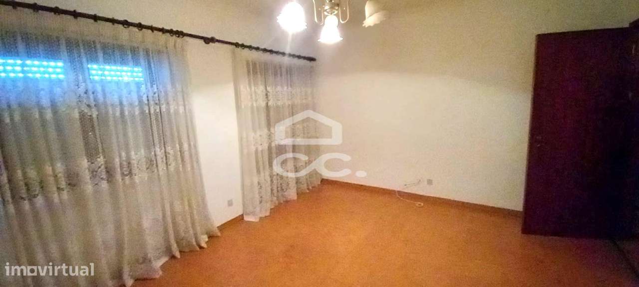 Moradia T3 com 3 pisos em Beja - Grande imagem: 3/34