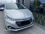 Peugeot 208 - 8