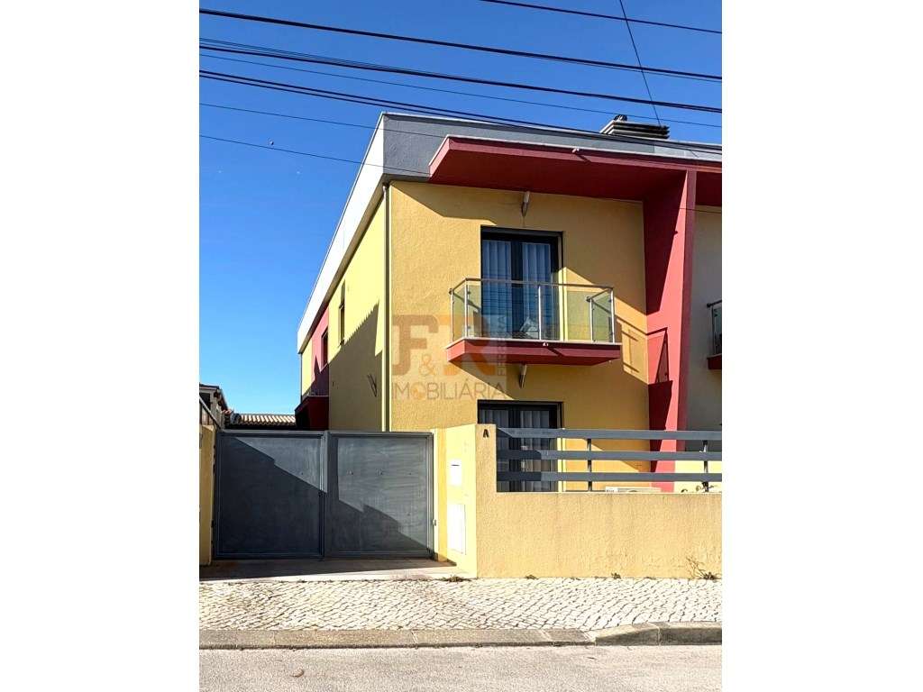 Excelente!!Moradia Geminada Duplex T3 com Gargem Quinta do Conde - Grande imagem: 5/32