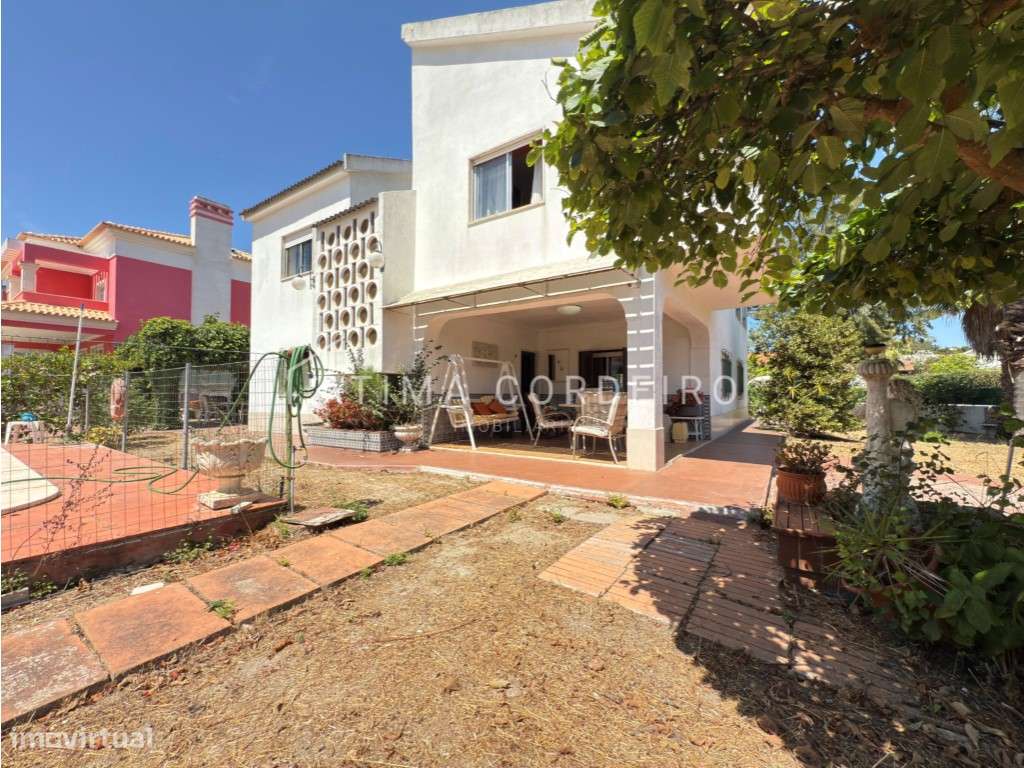 Verdizela - Fantástica Moradia Isolada T6+2 inserida em lote de gav... - Grande imagem: 4/40