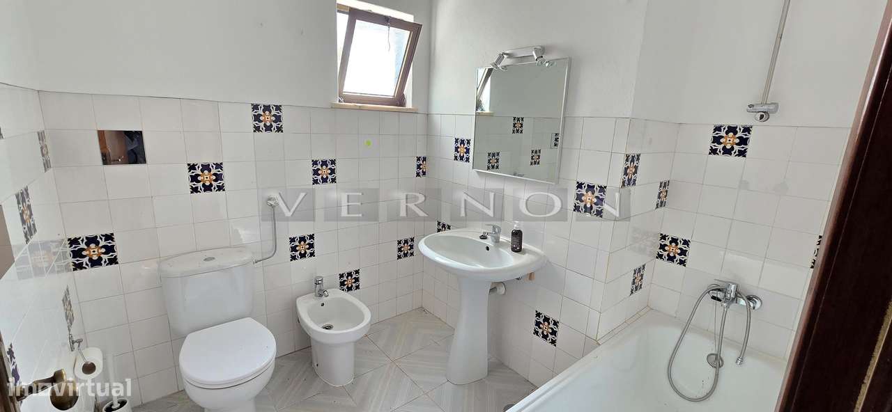 Algarve, Carvoeiro, para venda, moradia T3 com garagem, em localização-4