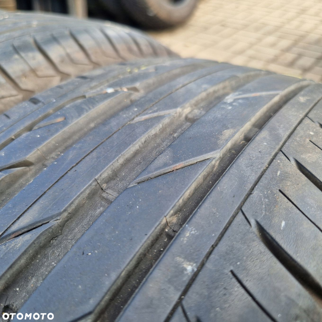 BRIDGESTONE TURANZA T001 205/60R16 92H 4X 6,5mm - 4