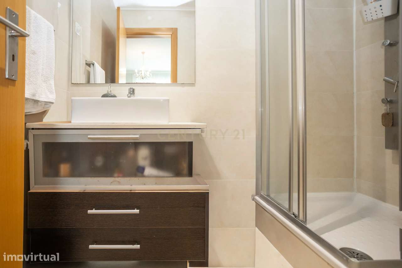 T2 c/parqueamento e arrecadação em Condomínio Privado - Alhos Vedros-24