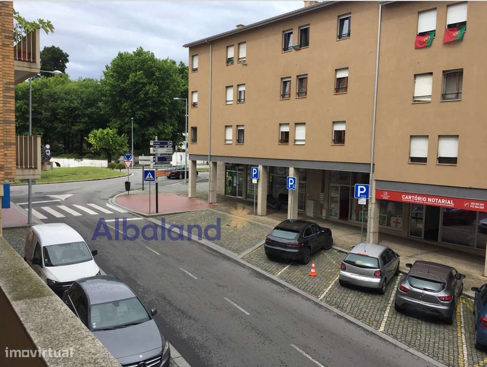 Escritório – Centro da cidade de Barcelos (junto ao campo da feira) - Grande imagem: 4/5