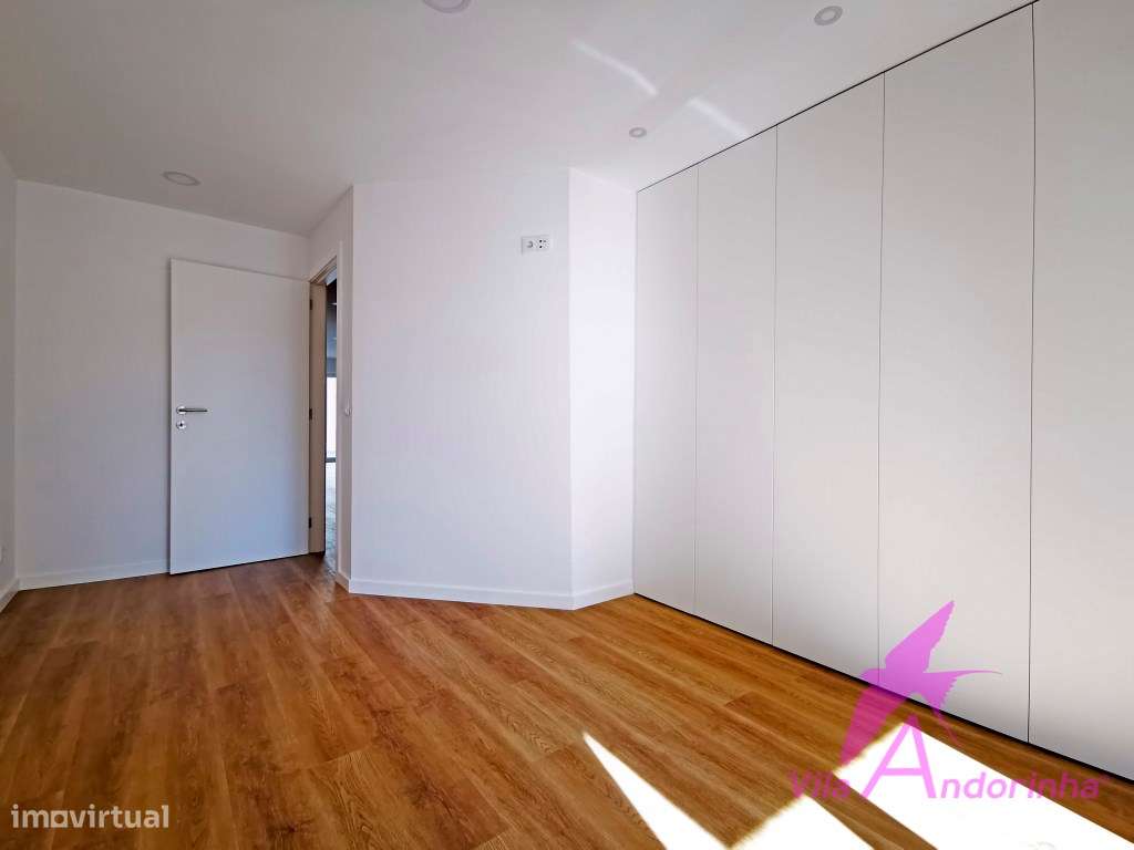 Apartamento T1+1 no centro histórico - Grande imagem: 3/17