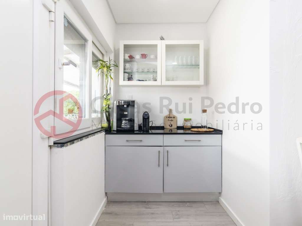 Moradia T3+2 Remodelada com garagem 740 m² de Terreno em St Antonio...-24