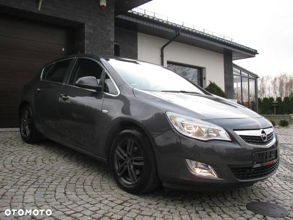 Opel Astra IV 1.4 Enjoy - 1