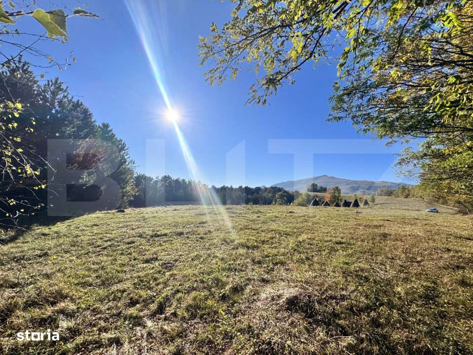Teren de vanzare - Imagine principală: 3/3