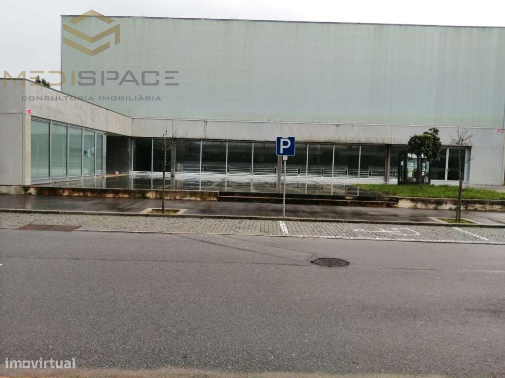 Invista em terreno junto à praia Lavra, Matosinhos-7