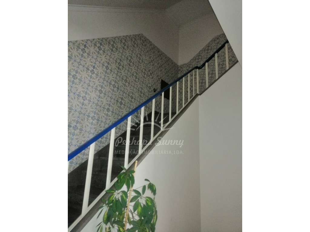 Edificio Habitacional + Comercio - Centro Cartaxo-5