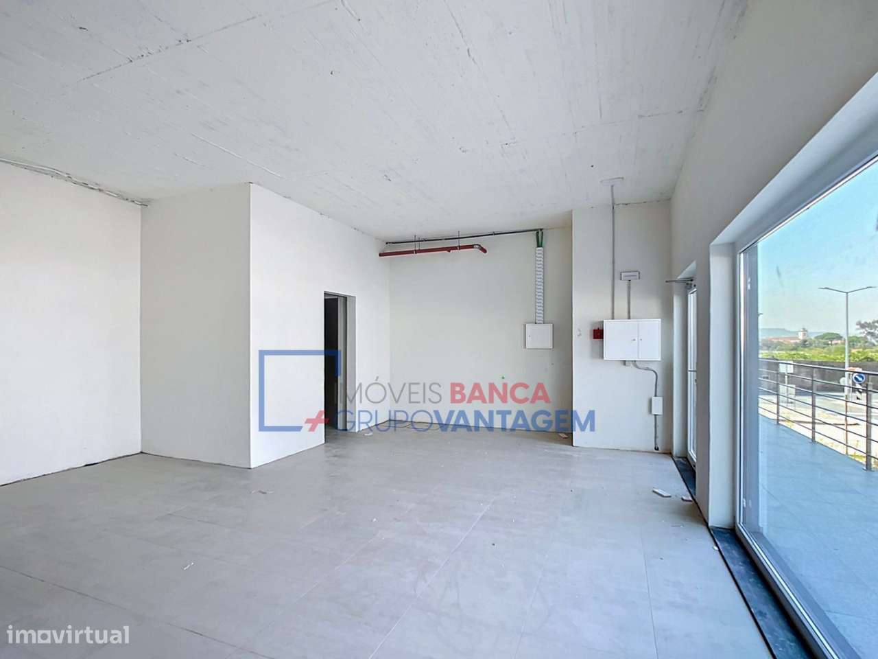 Loja para Venda em Santo Antão do Tojal  52,65 m² + Arrecadação-8