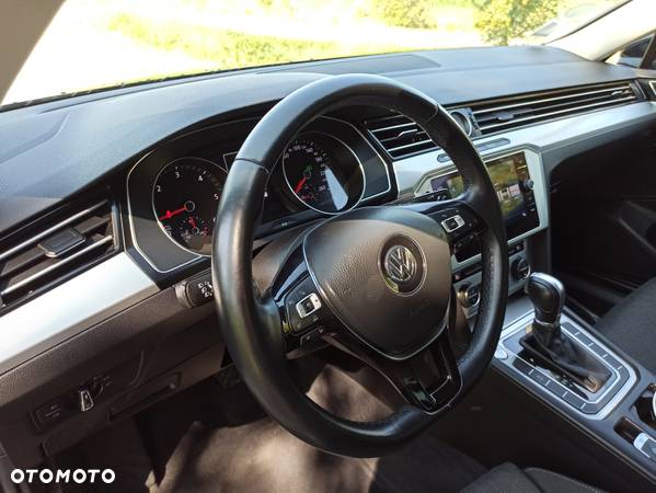 Volkswagen Passat 2.0 TDI BMT Trendline DSG7 - 29