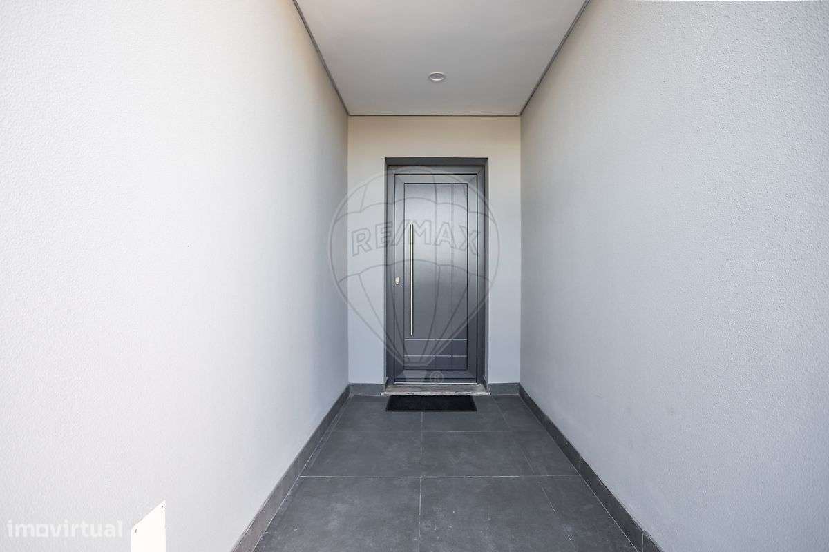 Moradia T3 para venda-3