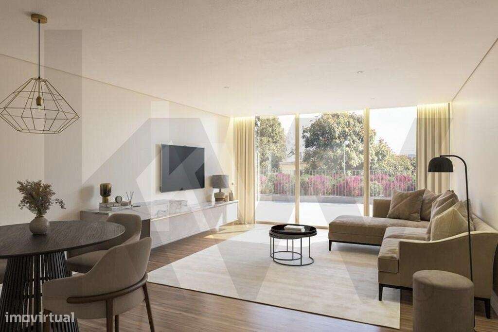 Apartamento T1 |  4º Piso | Edifício HINTON | Funchal | Ilha da Madeir