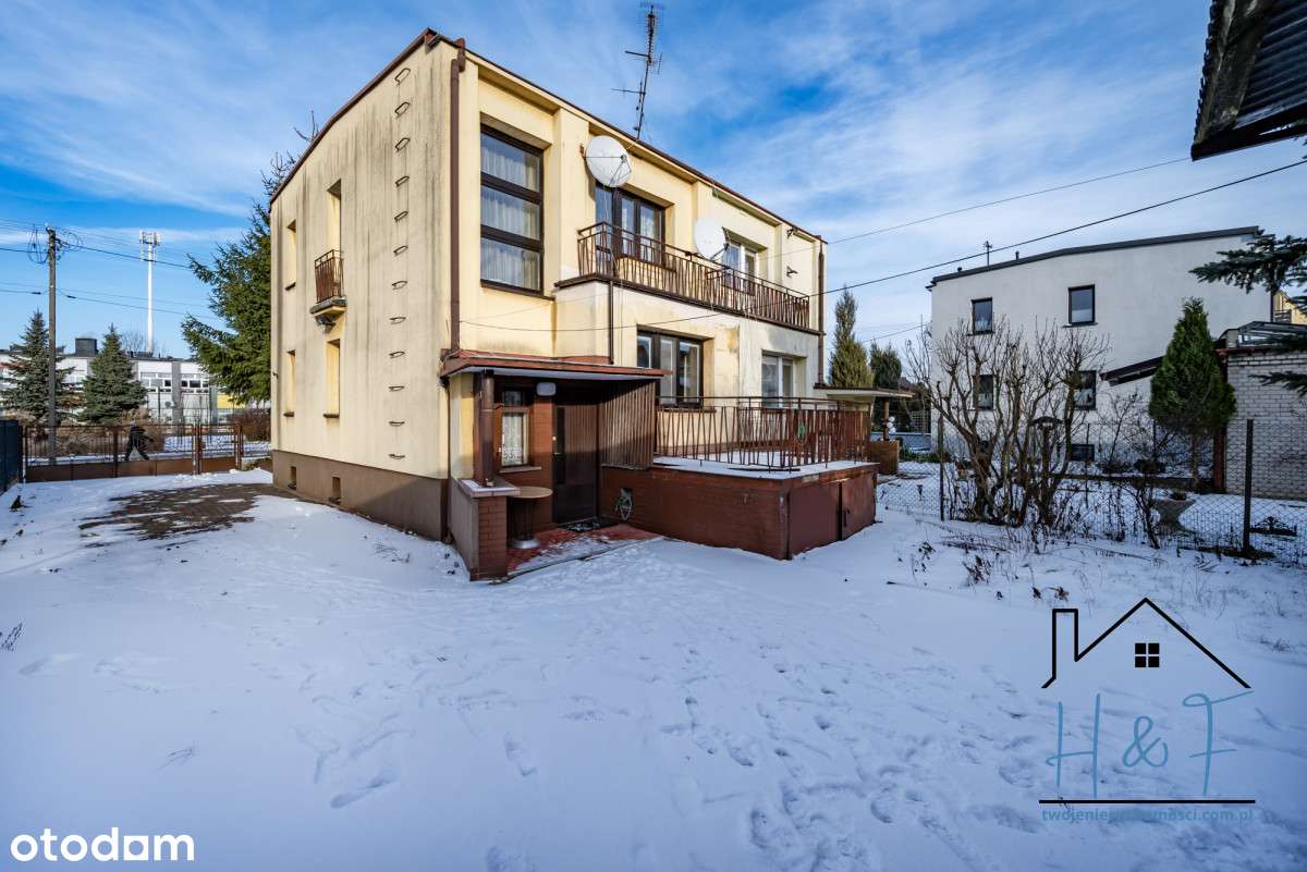 Dom z potencjałem, kawalerką i 2 garażami-6