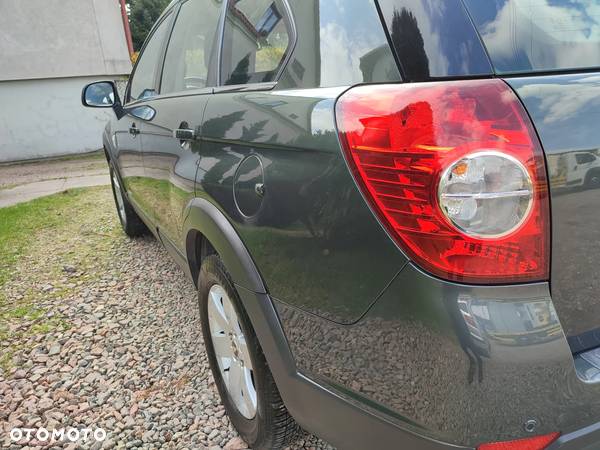 Chevrolet Captiva 2.0 d Medium 2WD - 11