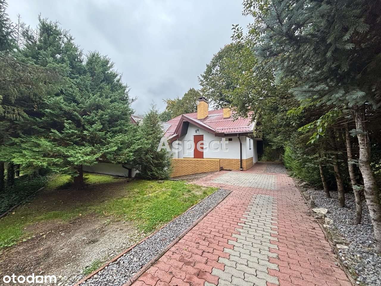 Dom w górach z basenem i dużą działką-15