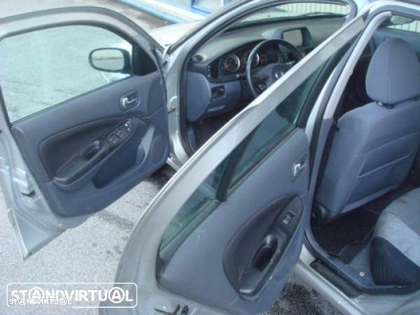 Nissan Almera 2.2 DCi 2004 para peças - 6