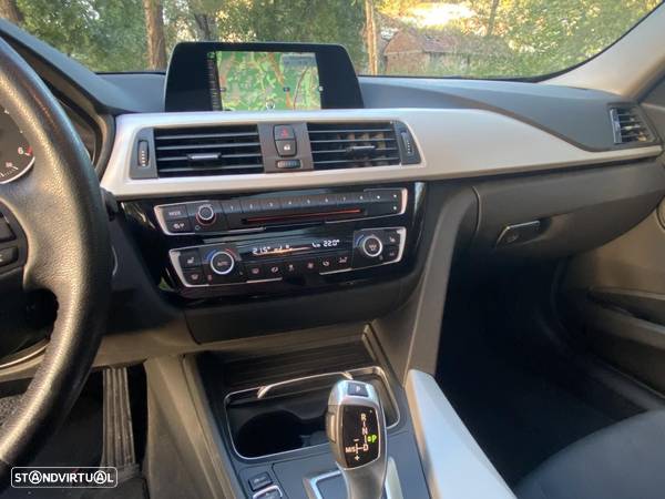 BMW 318 d Touring Pack M Auto - 19