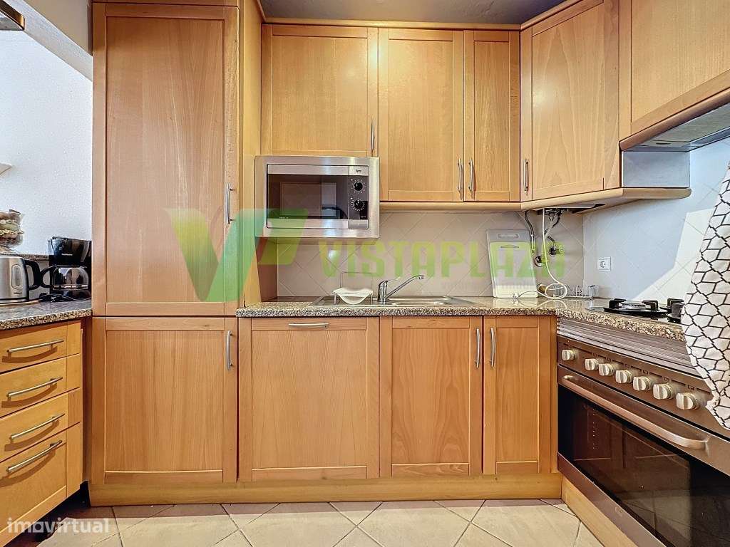 Apartamento T2 no Centro de Carvoeiro com Varanda Virada a Sul - Grande imagem: 3/31