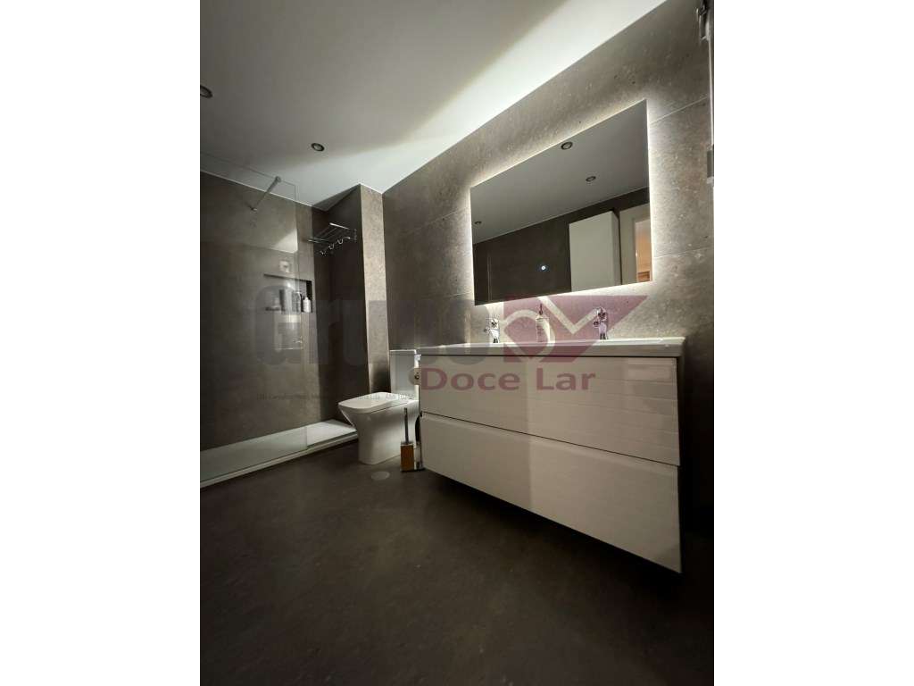 Apartamento T2 c/ piscina - Condominio Privado-26