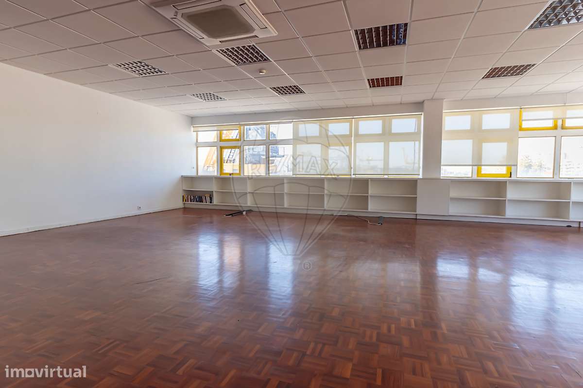 Escritório  para arrendamento - Grande imagem: 2/47