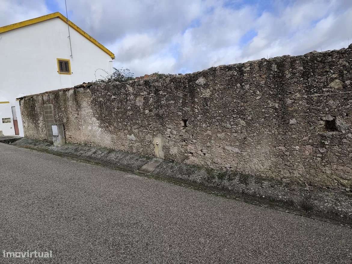 Lote Urbano de 726m² em Comenda, Portugal - Grande imagem: 4/5