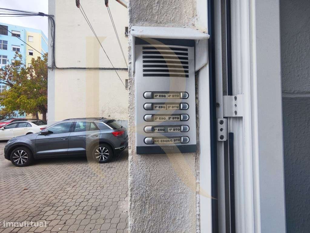 Apartamento T3 no Laranjeiro - Remodelado - Grande imagem: 3/21