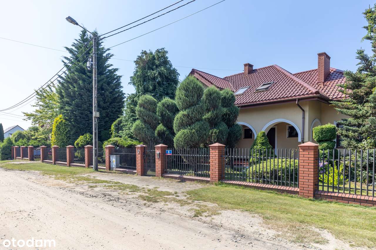 Wyjątkowy dom w Ludwikowie-18