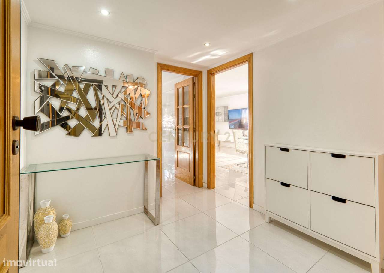 Apartamento T2 com lugar garagem - Santa Marta -Corroios - Grande imagem: 4/22