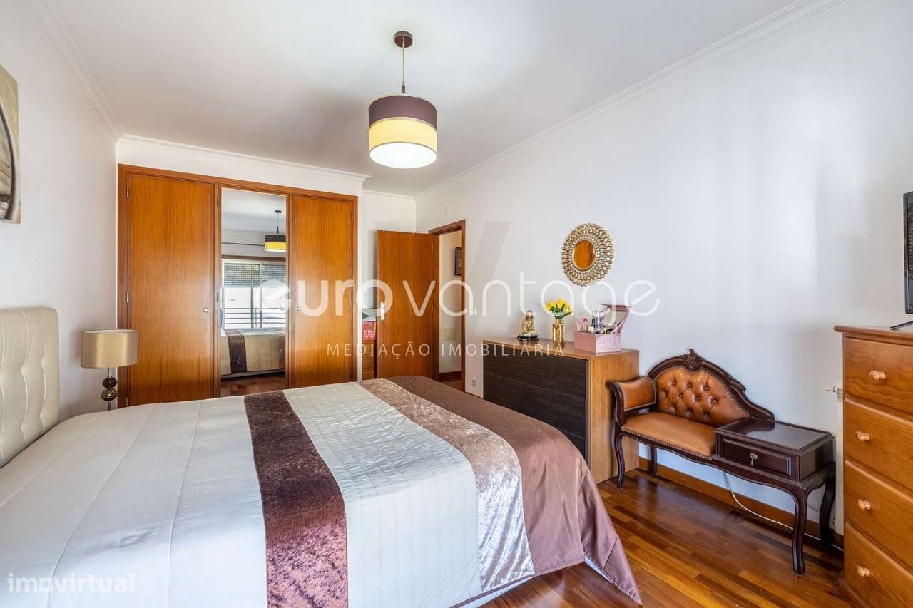 Apartamento T2 na Urbanização de São Romão-22