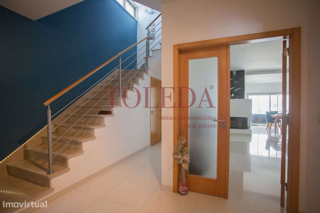 Moradia 4 Pisos com 474m2-30