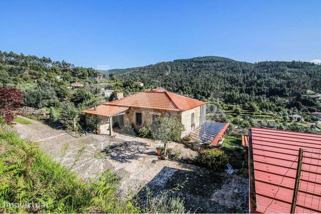 Moradia T3 em quinta c/8960m2, vários anexos e vistas deslumbrantes so - Grande imagem: 4/57