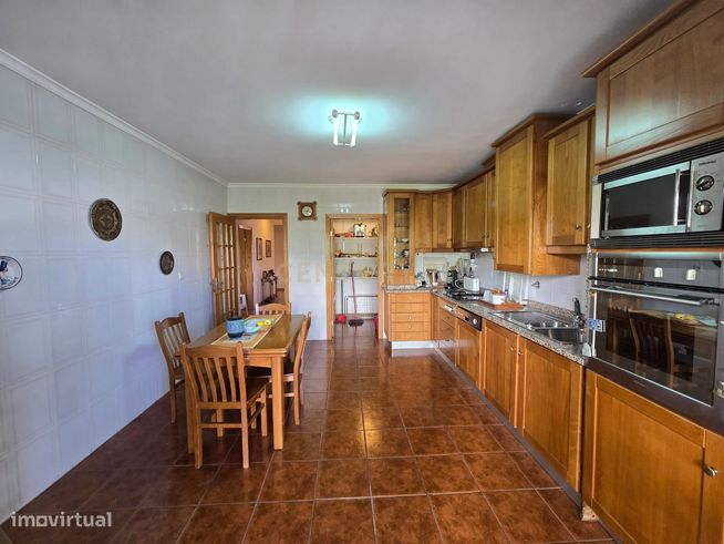 Apartamento T3 + 1 em Bragança-9