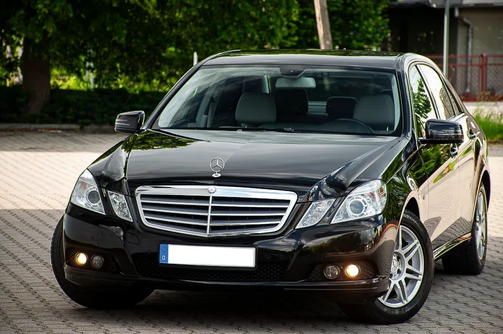 Mercedes-Benz E W212/W207 200 Kompressor Avantgarde 2011
