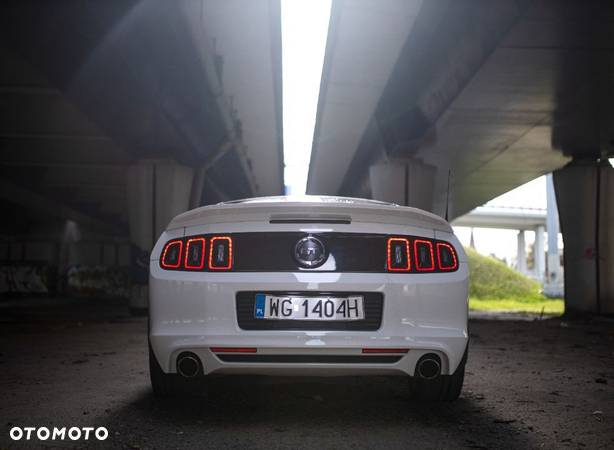Ford Mustang 2013-2014 spoiler klapy styl GT500 - 7