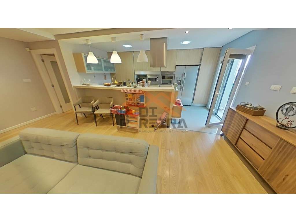 Reservado!
T3 moderno, com box para 2 veículos, terraço e com vist... - Grande imagem: 4/41