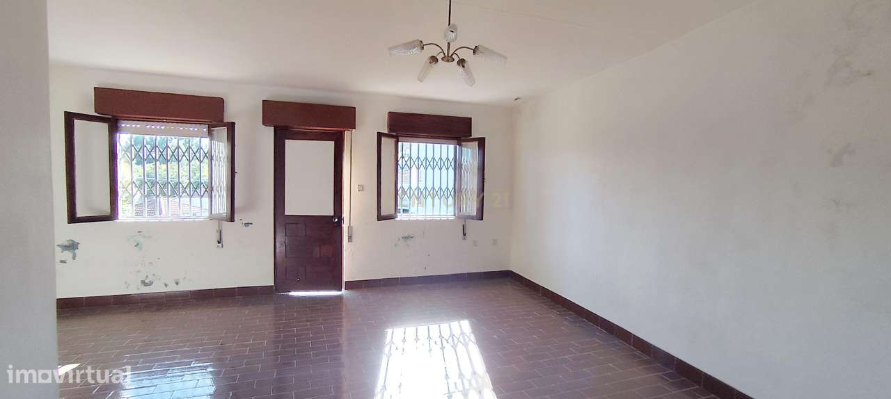 Casa T3 com Garagem e Vista Montanha em Nogueira, Boticas - Grande imagem: 5/28