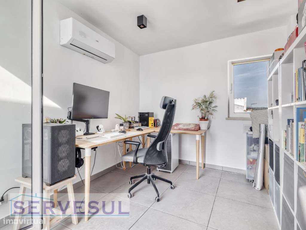 Moradia Nova e Moderna composta por 3 pisos com 2 quartos, com 91 m...-18