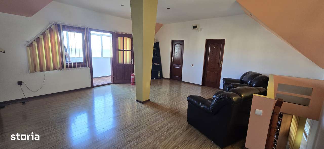 Vila Costinesti P+M 10 camere prima linie la mare - Imagine principală: 3/14