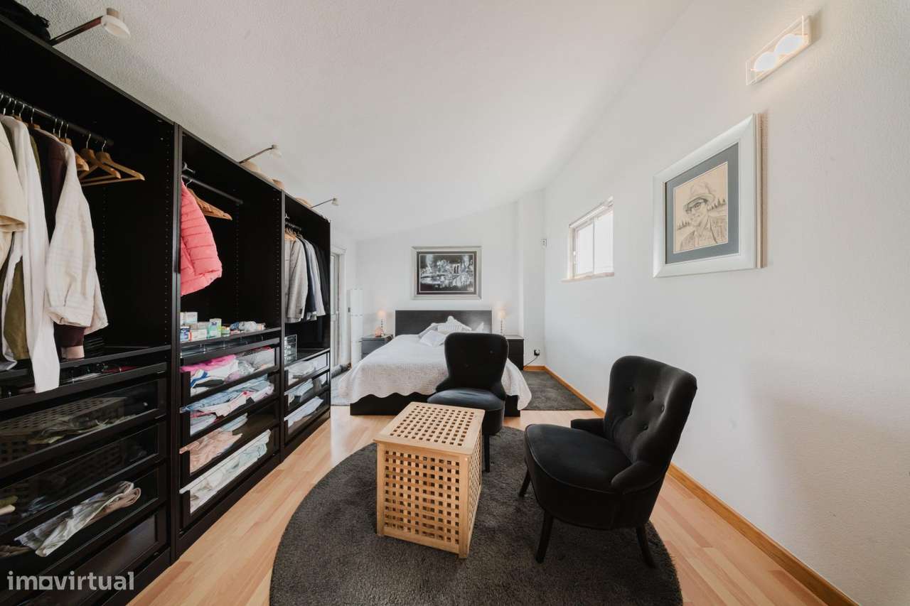 Moradia Independente T4 com Lote de 1.000 m2 em Fernão Ferro-37