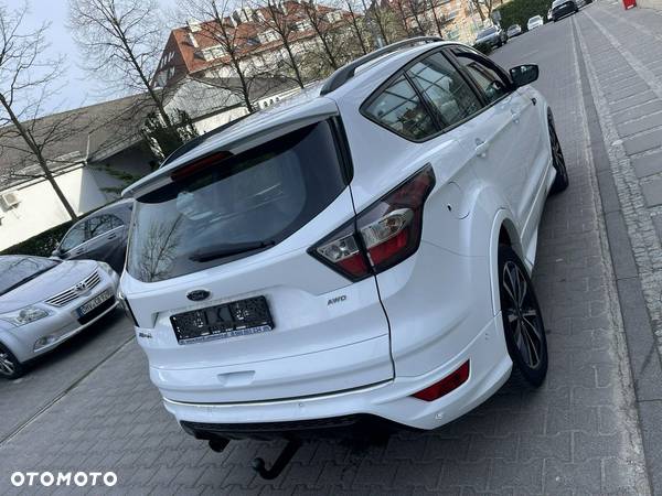 Ford Kuga - 11