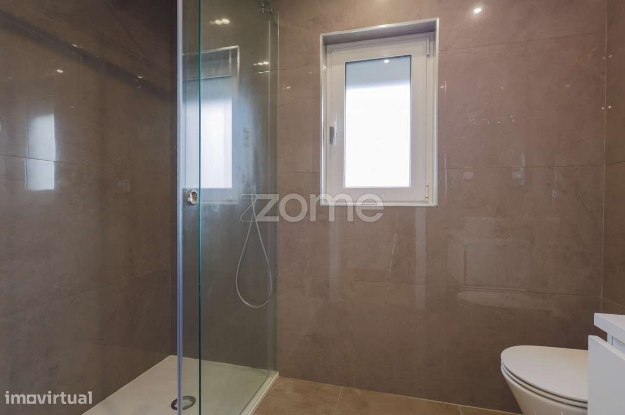 Apartamento T3 com garagem-20